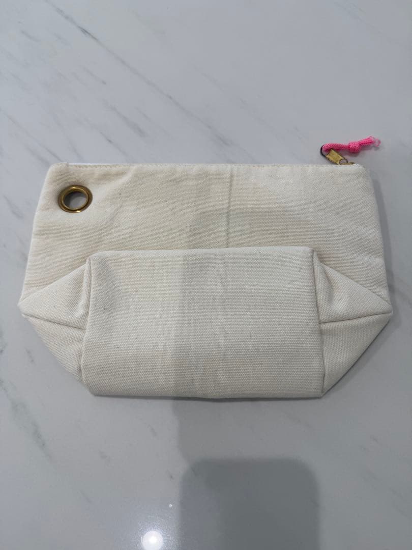 マークアンドロナ　ポーチ