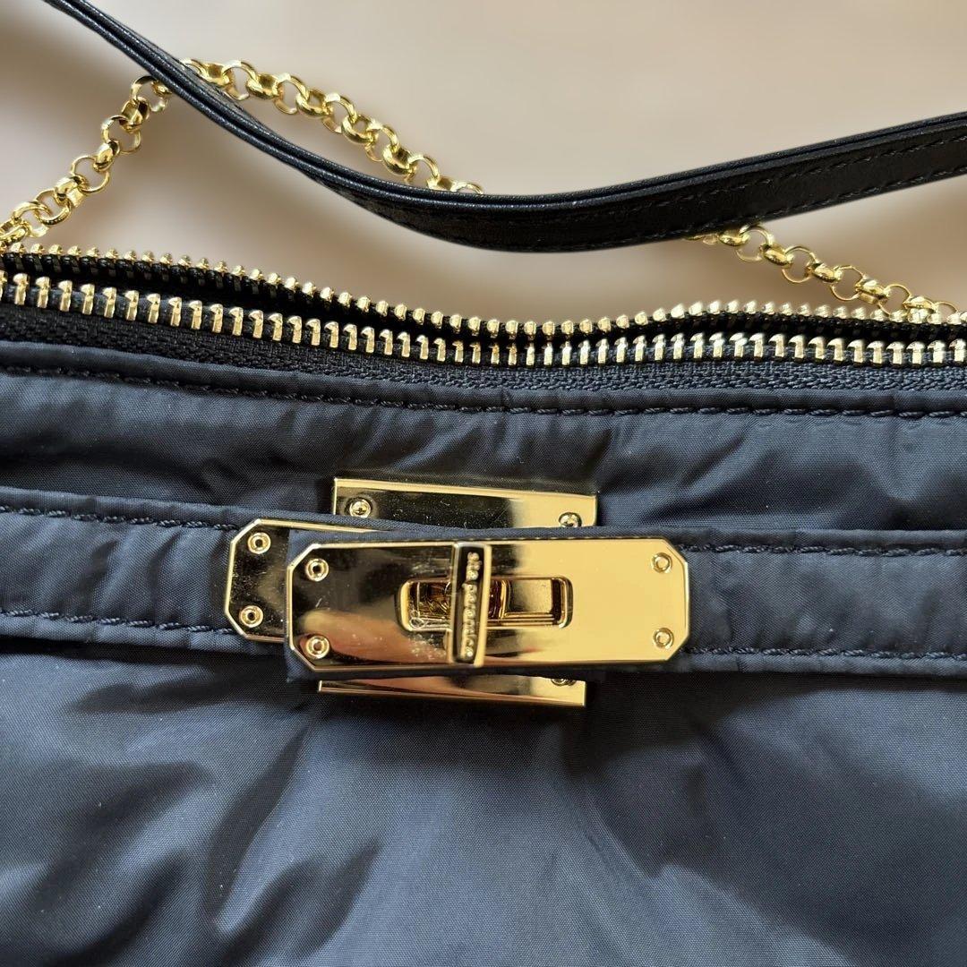 シータ パランティカ　ドゥーズィエムクラス　ナイロンボディバッグ ゴールド金具