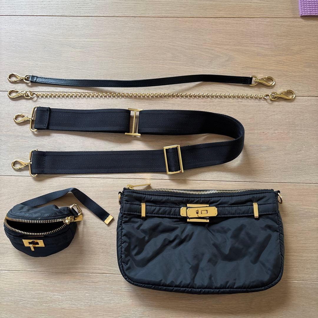 シータ パランティカ　ドゥーズィエムクラス　ナイロンボディバッグ ゴールド金具