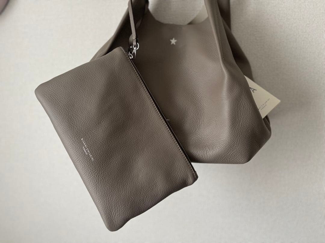 新品未使用タグ付ジャンニキアリーニショルダーバッグヨンアさん 銀座店