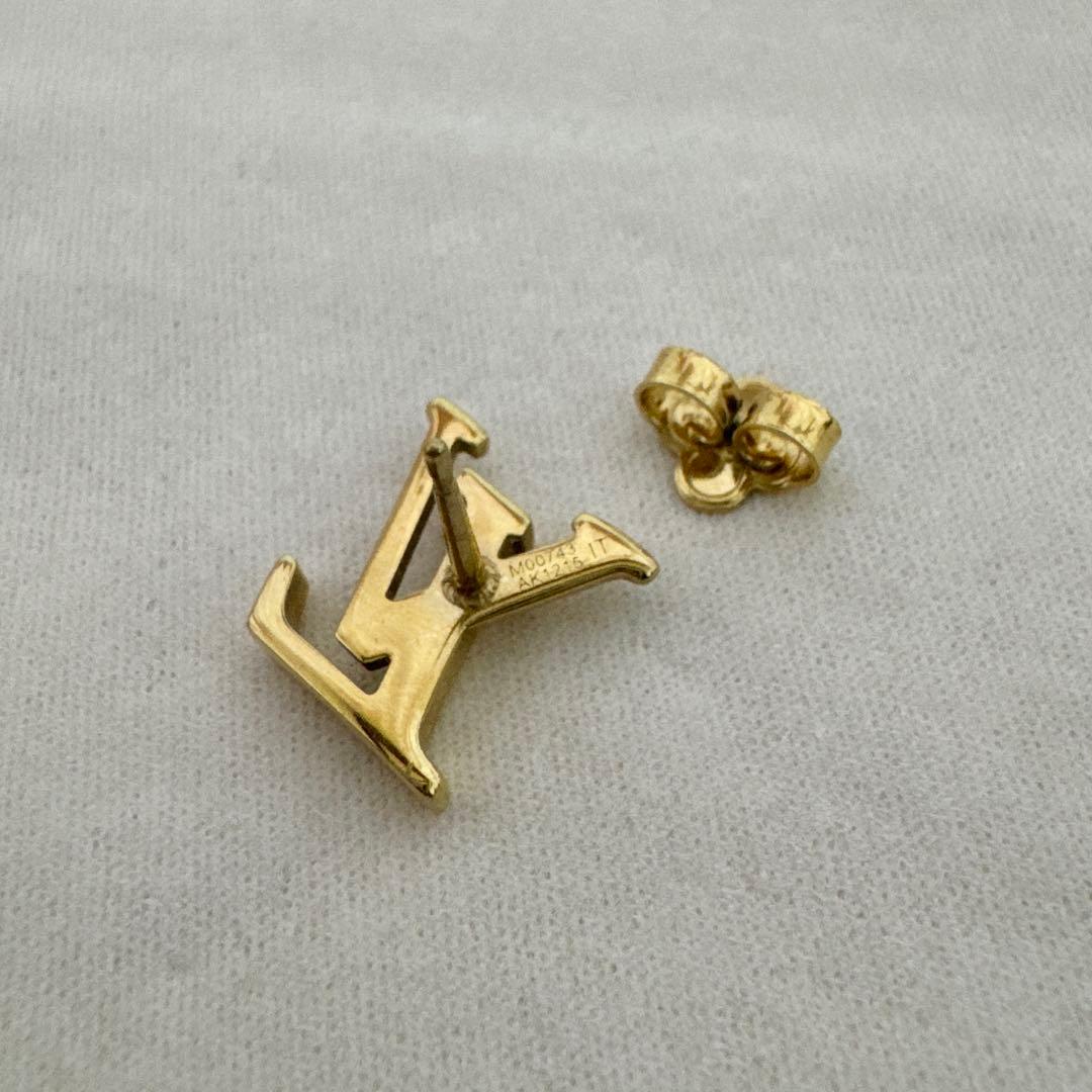 LOUIS VUITTONルイ・ヴィトン ゴールドロゴ ピアス 片耳のみ 正規品