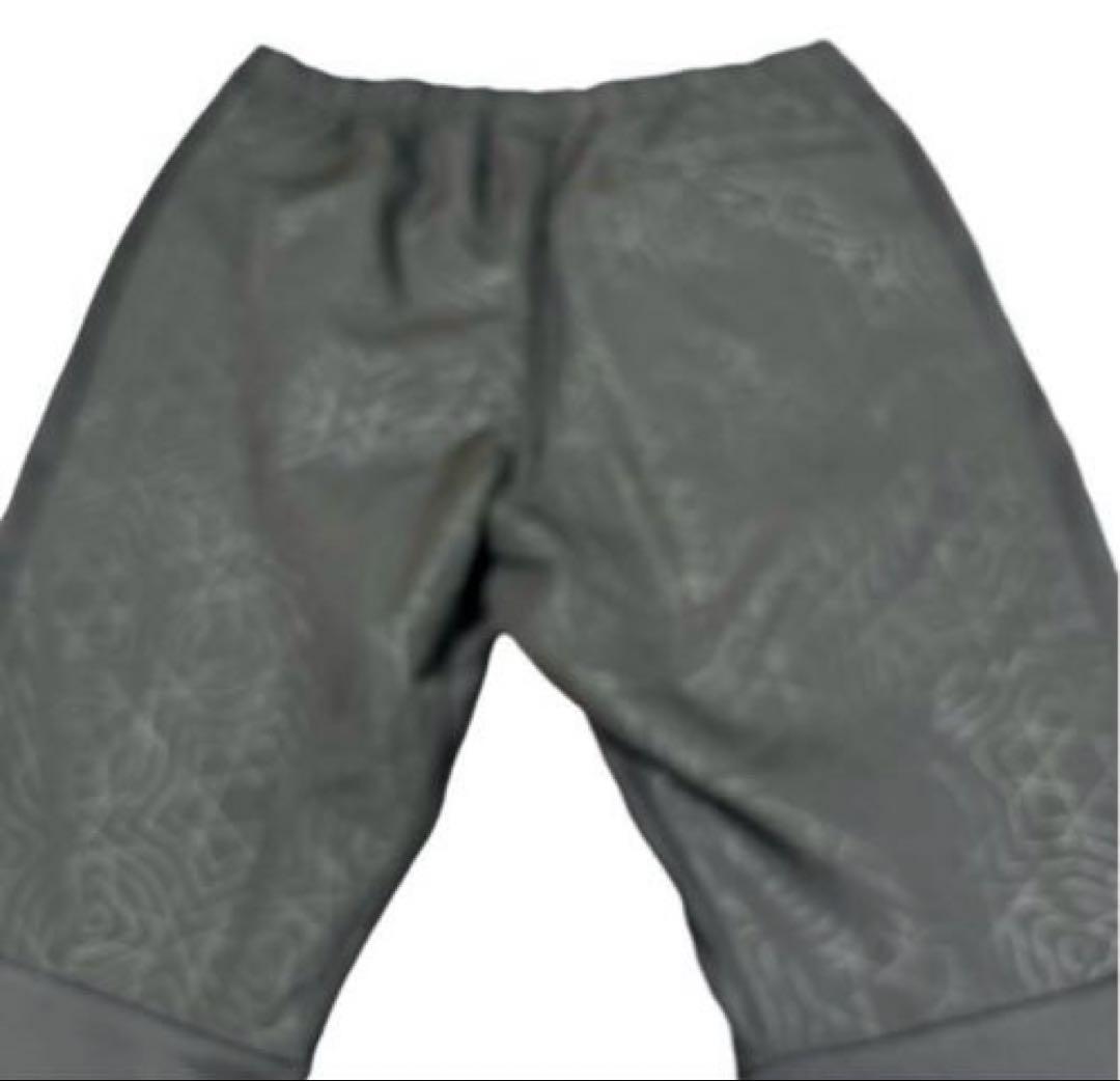 Hummel スカルデザイン ジャケットとパンツセット　メンズ