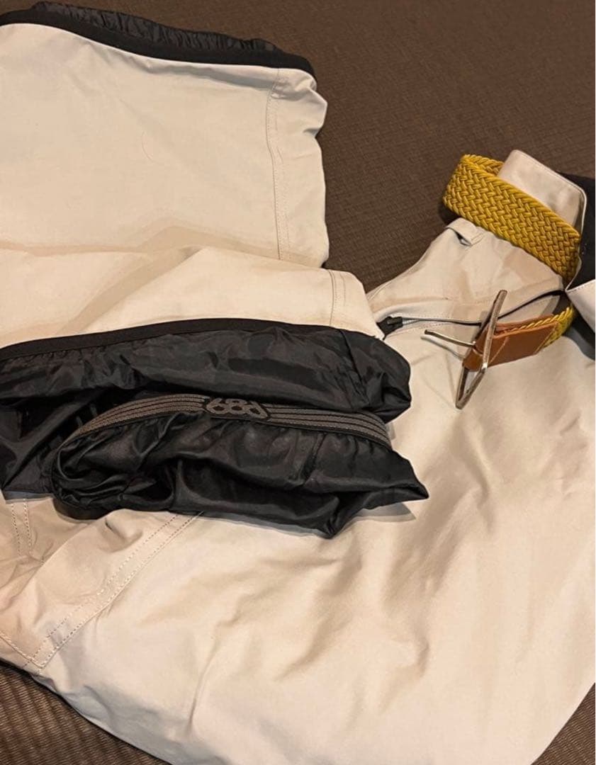 686 (シックスエイトシックス) スノーボードウェア パンツ ベルト付き