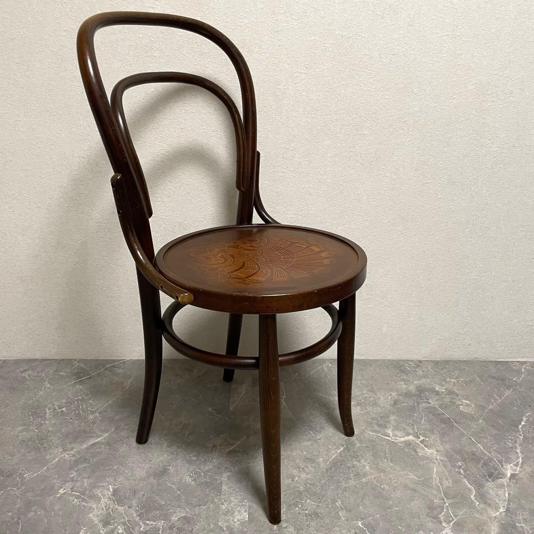 秋田木工　ベントウッドチェア 無垢曲木椅子　座面彫刻　英国アンティーク調