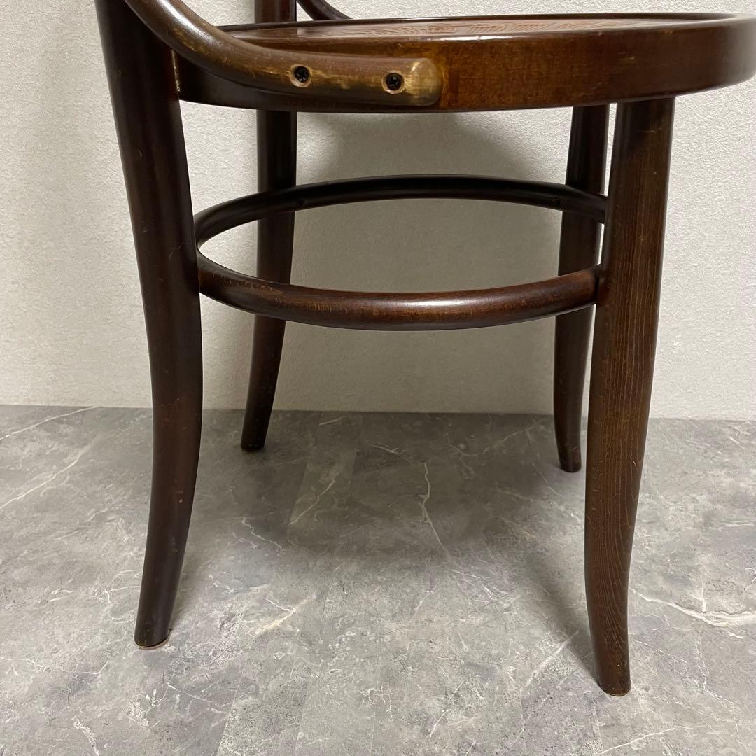 秋田木工　ベントウッドチェア 無垢曲木椅子　座面彫刻　英国アンティーク調