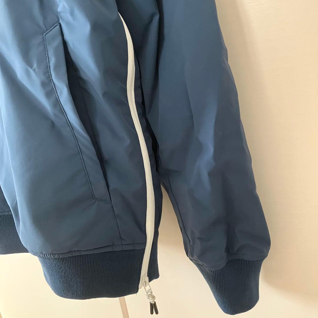 美品 DoCLASSEドゥクラッセ マジカルサーモプルオーバーブルゾン ネイビー