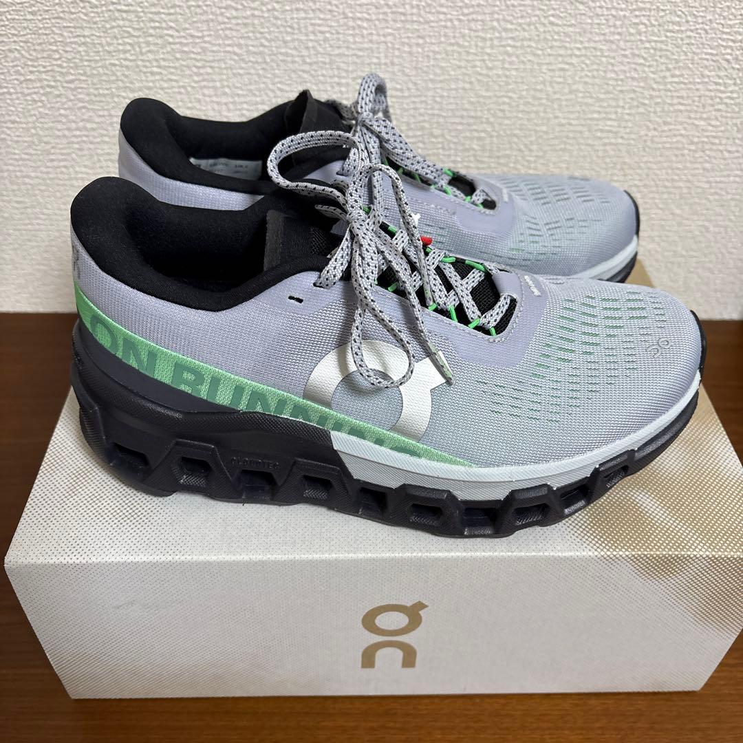 ON ランニングシューズ クラウドモンスター2