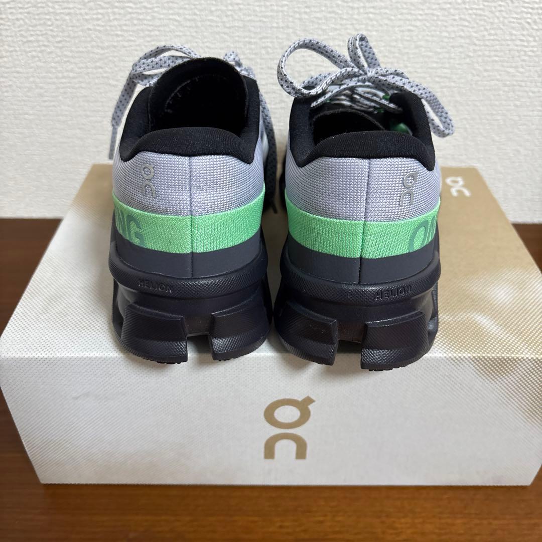 ON ランニングシューズ クラウドモンスター2