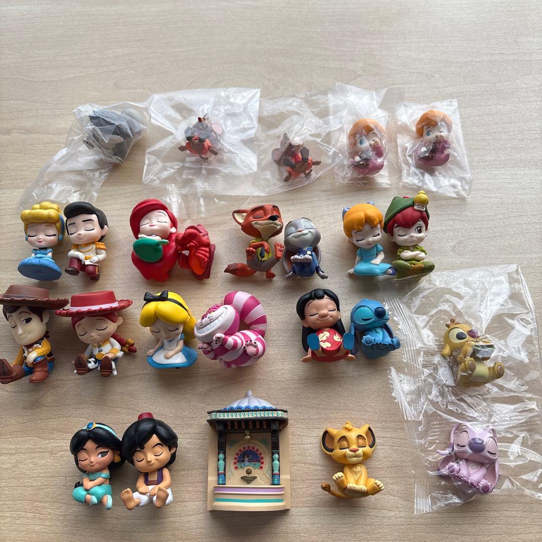 肩ズン ディズニー まとめ売り ディズニーランダムフィギュア付き