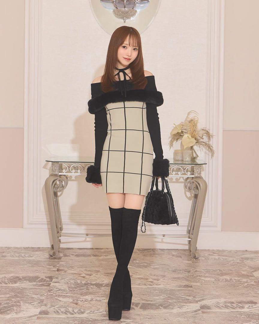 ミシェルマカロン フェザーオフショルチェックワンピース