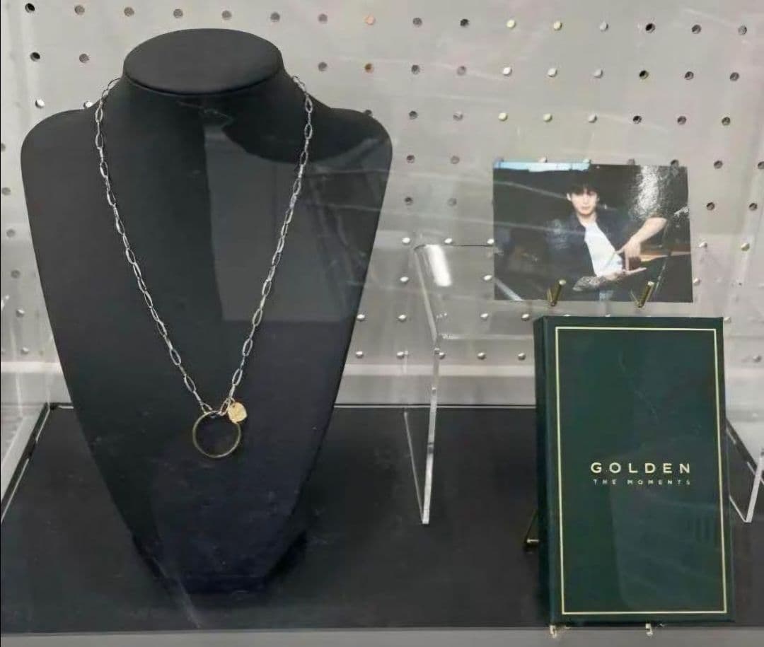 GOLDEN THE MOMENTS ネックレス ジョングク