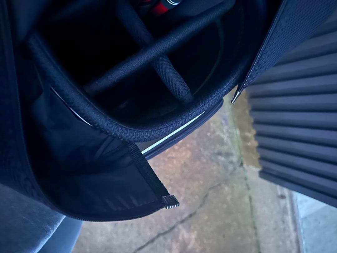 PING ホワイトキャディバッグ