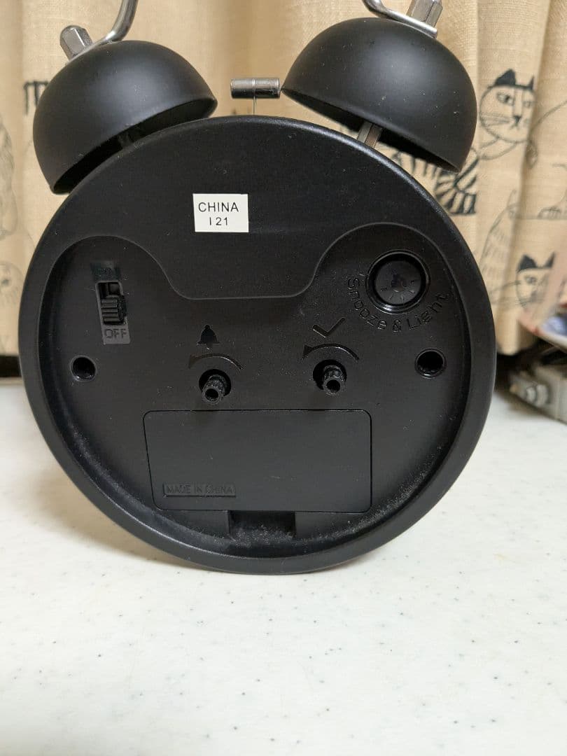 ヒグチユウコ 目覚まし時計 おつきさまをみつめるひとつめちゃん