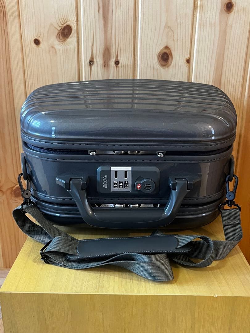 リモワ RIMOWA サルサ デラックス ビューティーケース13L グレー
