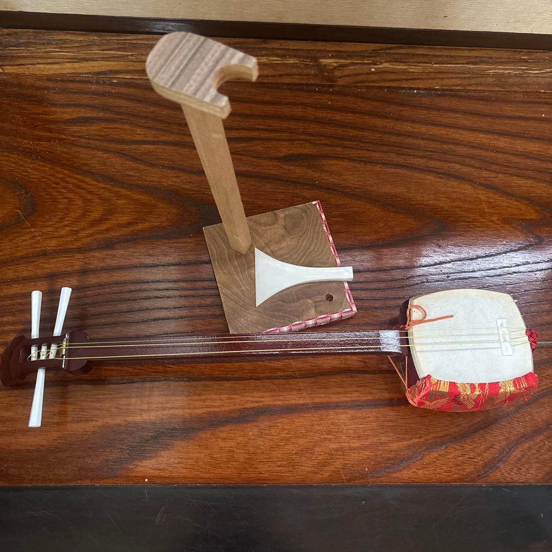 ミニ琴　ミニ三味線　和楽器13絃の箏と三味線。