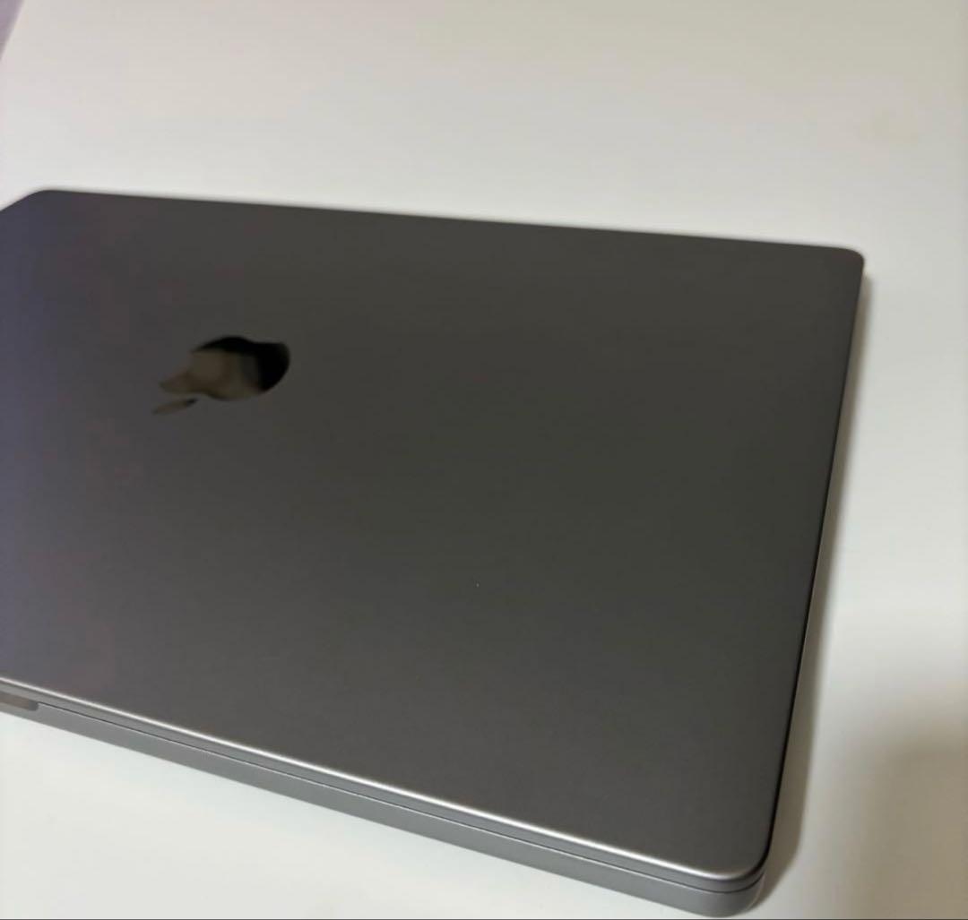 【美品】MacBook Pro M1pro 16GB/1TB 16インチ
