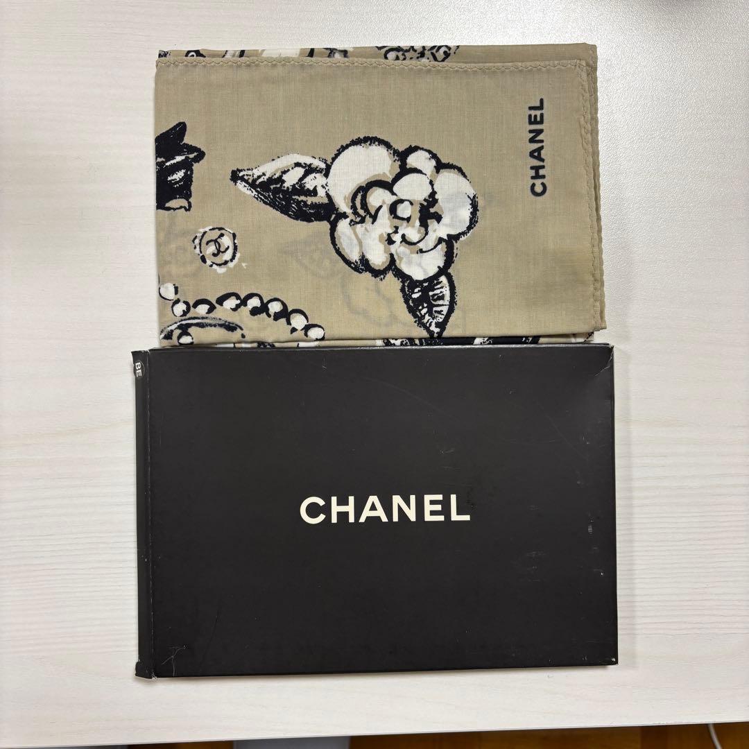 【極美品・箱付き】CHANEL スカーフ ハンカチ 花柄 カメリア ブラウン