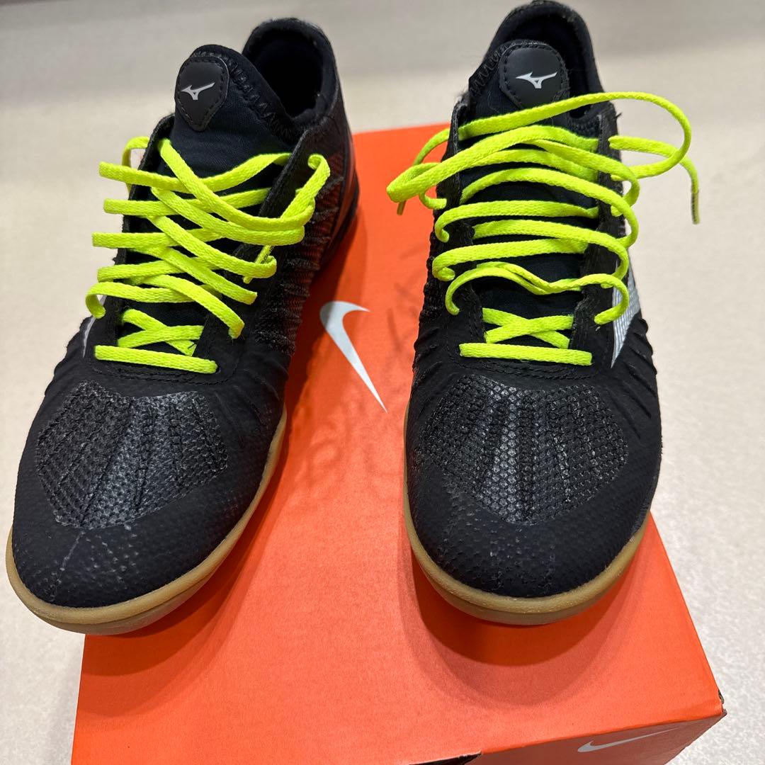 ミズノ レビュラ SALA ELITE IN 25.5cm(ブラック×シルバー)