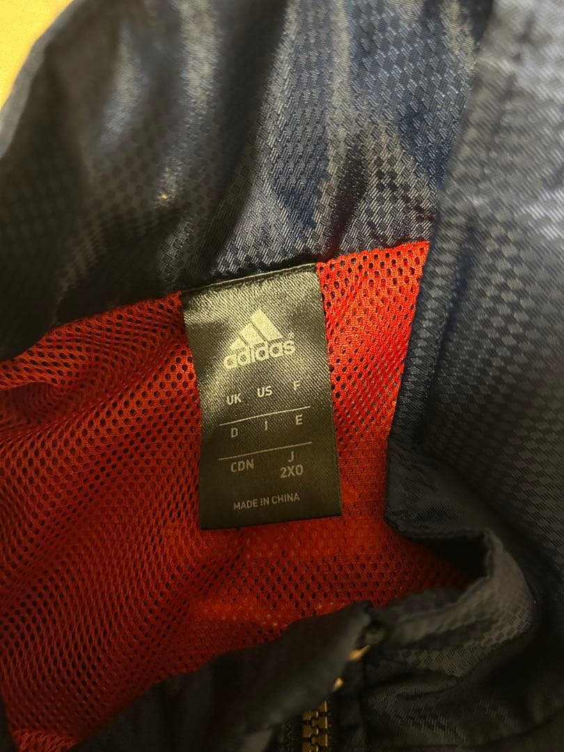 【人気】adidas Professional　金ロゴ刺繍　セットアップ　2XO