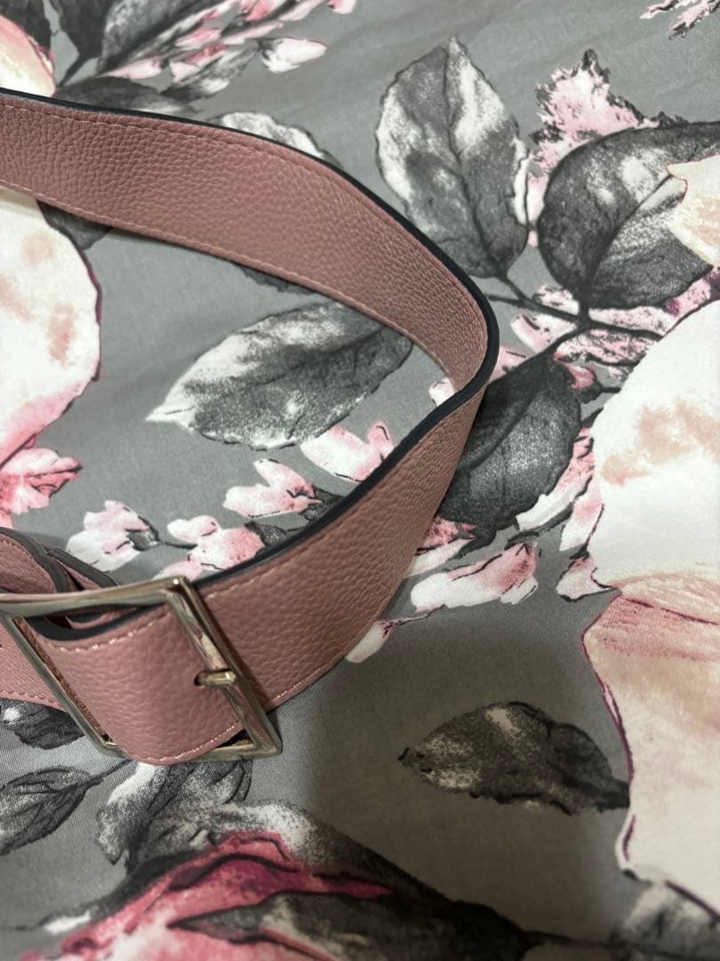 最終値下げ】pium ビジュー付きモノグラムミニバッグ ピンク - メルカリ