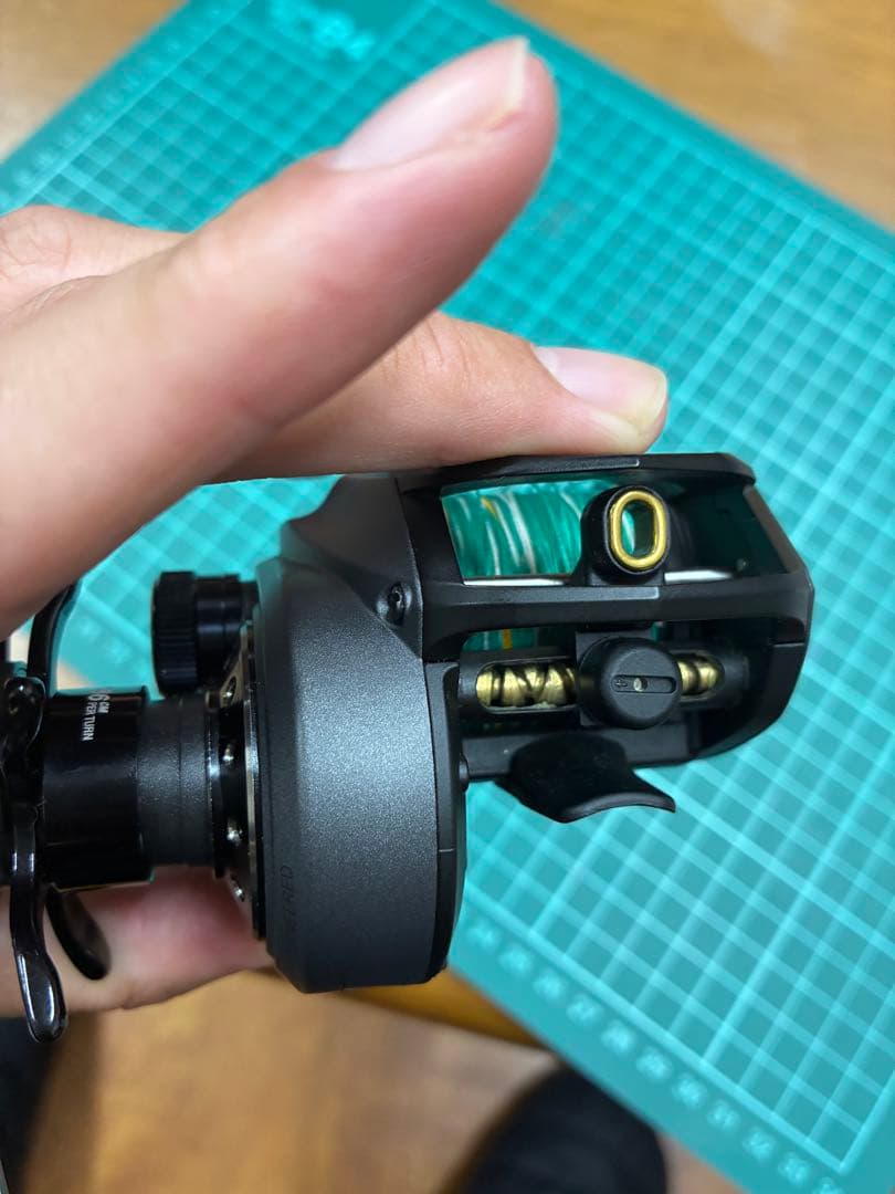 アブガルシア　レボ　ビースト　40 HS　ほぼ未使用　ハンドル　リブレ　カスタム