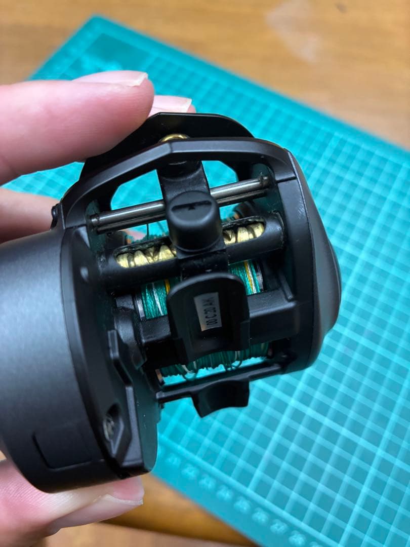 アブガルシア　レボ　ビースト　40 HS　ほぼ未使用　ハンドル　リブレ　カスタム