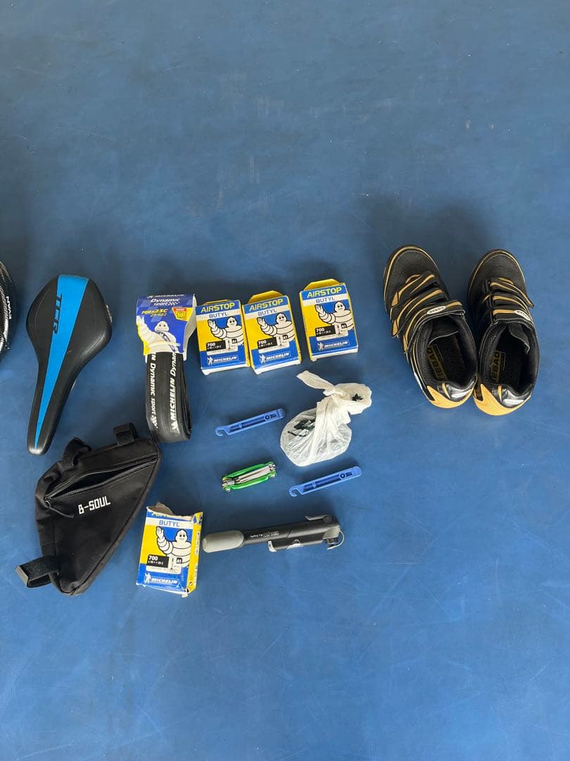 GIANT TCR ロードバイク コンポ 105フルカーボン連休中大幅値下げ￼