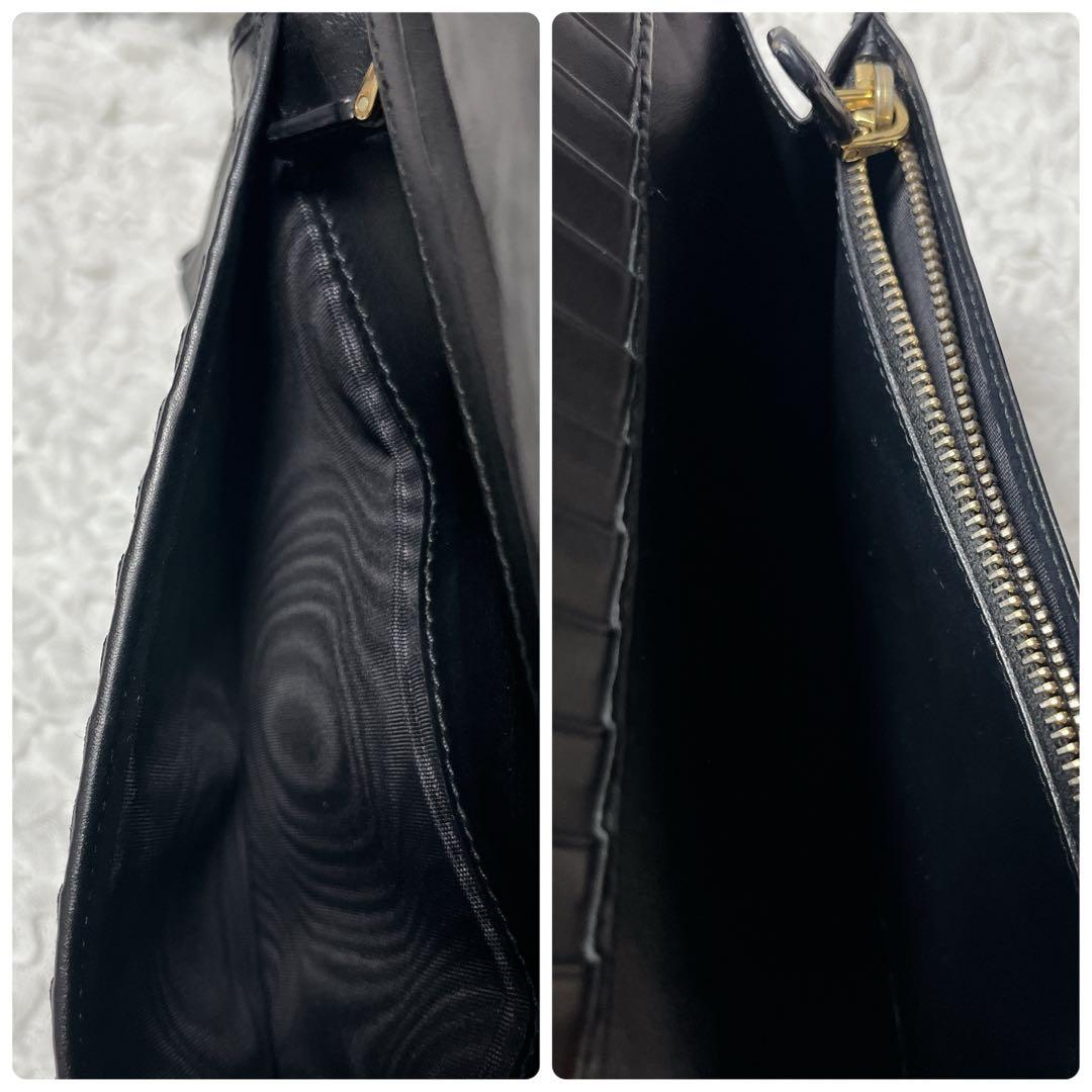 PRADA ブラック 長財布 エピレザー　フラップ　レザー　二つ折り　ゴールド