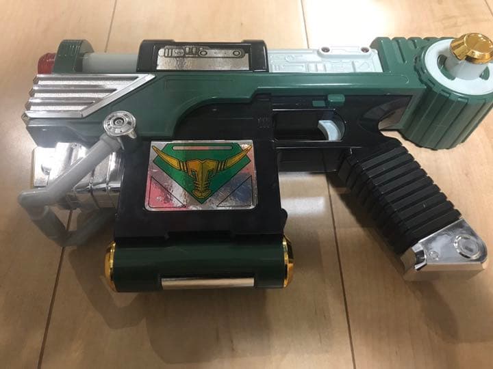 仮面ライダー龍騎 DX機召銃マグナバイザー  小田井涼平さんサイン付き