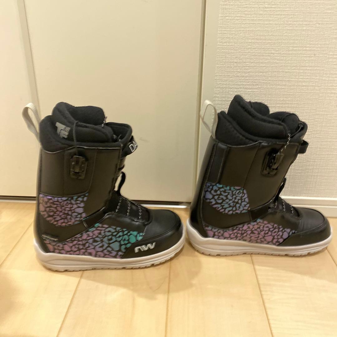 【美品_即日発送】NORTHWAVE DAHLIA 24cm 22-23モデル