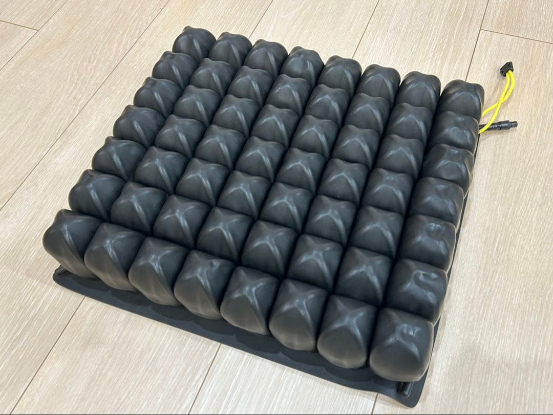 ロホ　ROHO 車椅子用クッション 1R78MPC 褥瘡【美品】