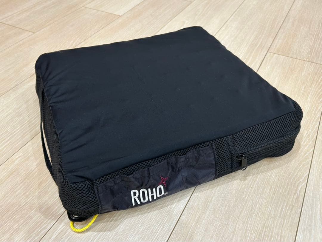 ロホ　ROHO 車椅子用クッション 1R78MPC 褥瘡【美品】