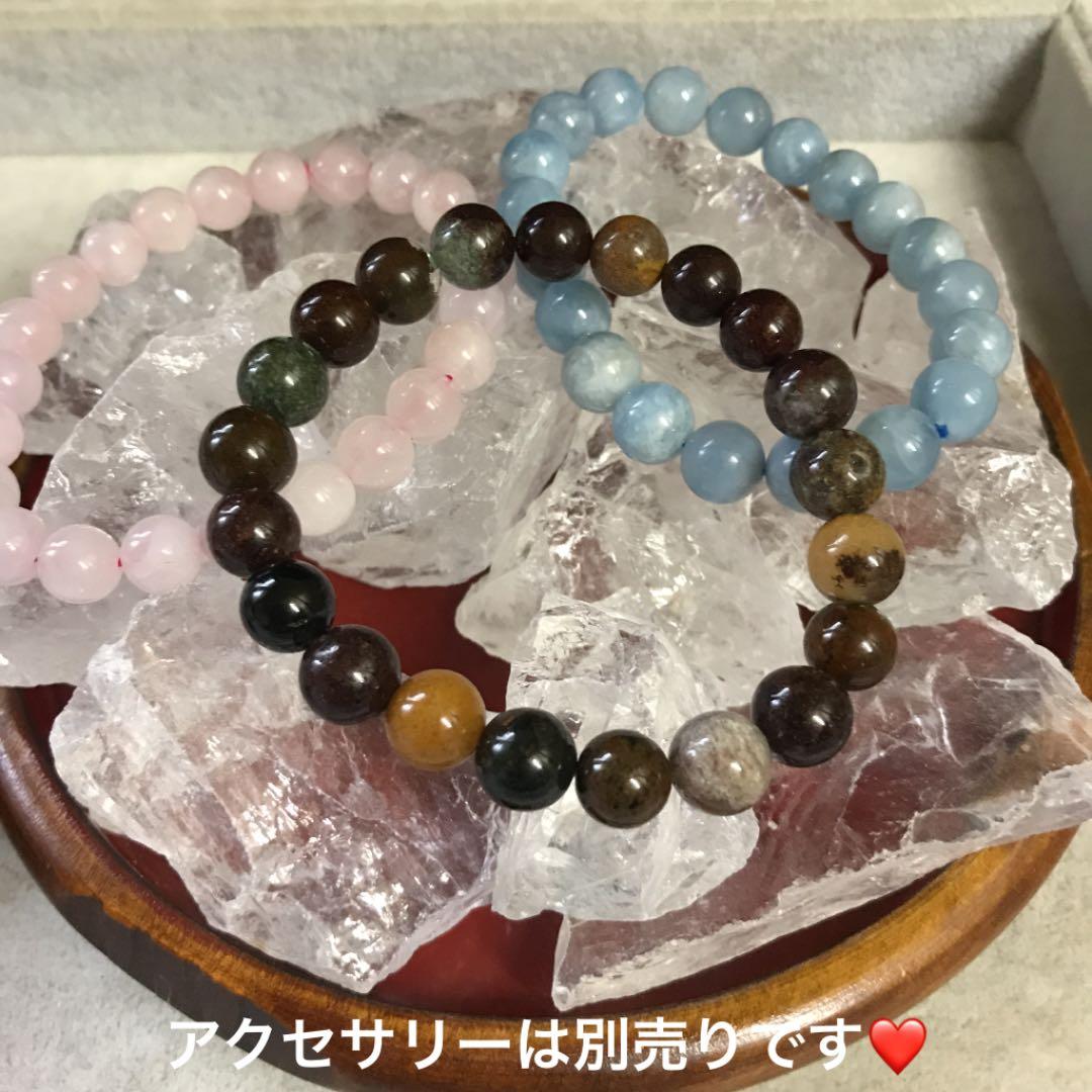 1kg★特別ご提供★氷のような質感【マダガスカル産天然水晶ロッククリスタル】❤️