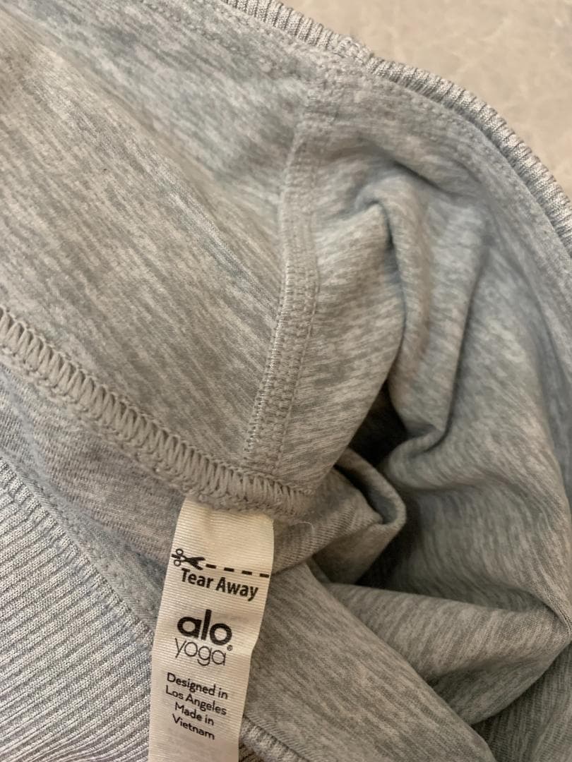 alo YOGA ハイウエストレギンス