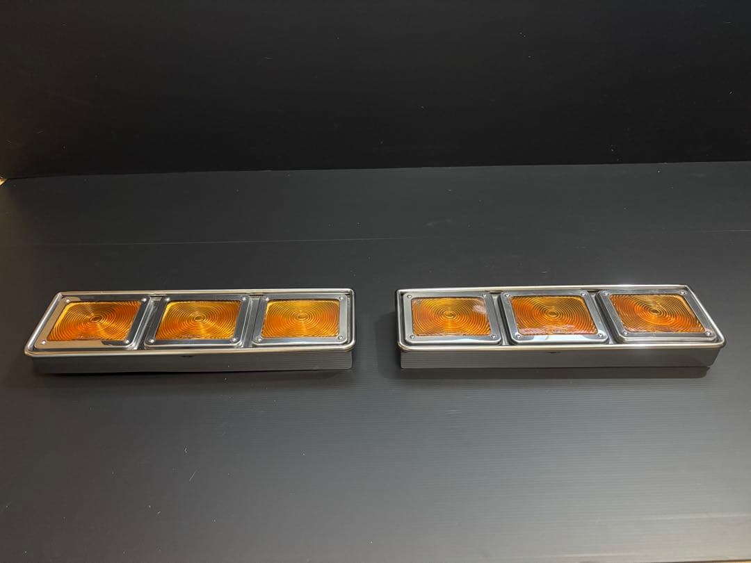 ☆3連 中間サイドウィンカー　丸棒巻き　左右セット　ステンレス　レトロ デコトラ