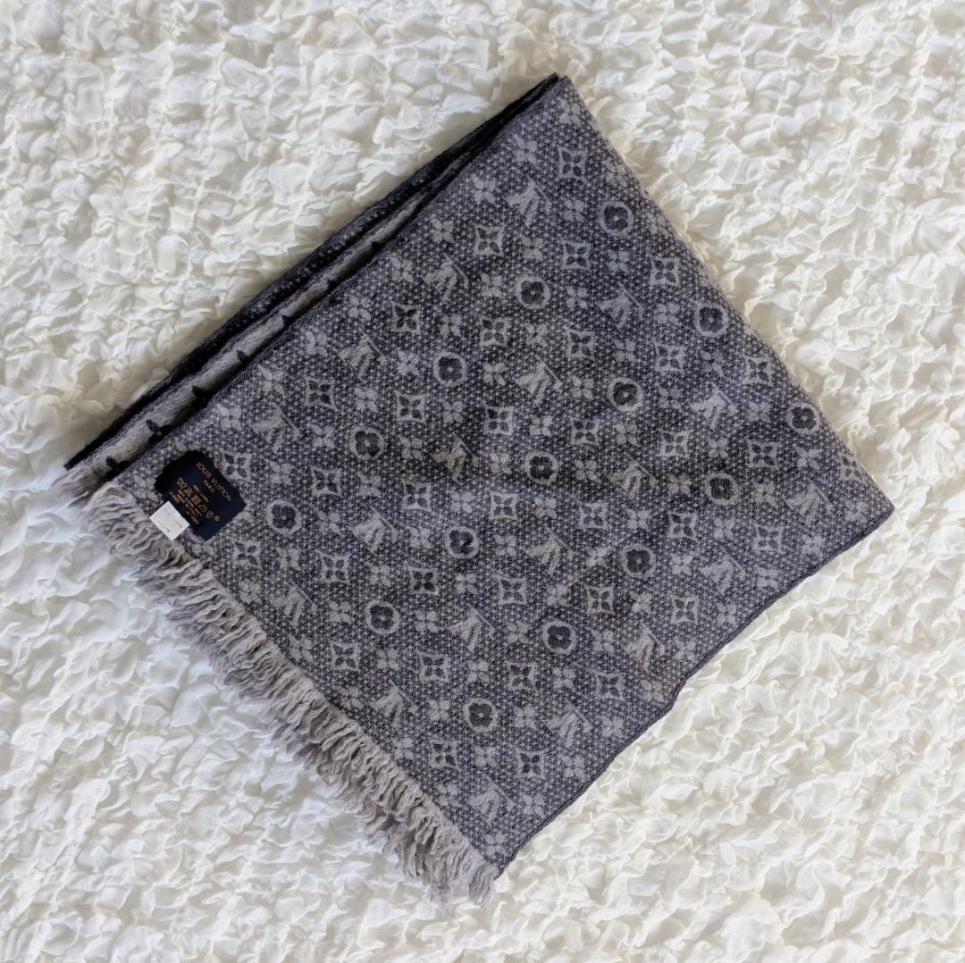 ルイヴィトン エシャルプ モノグラム クラシック マフラー グレー系
