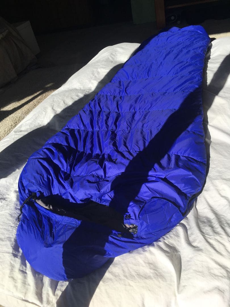 【推奨-25度まで】DABADA ダウン 寝袋 マミー型 シュラフ