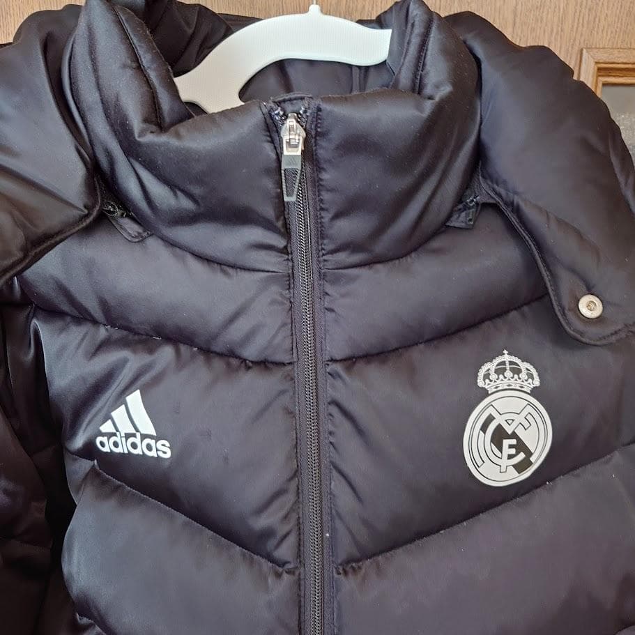 ☆adidas レアル・マドリードダウンジャケット☆L - メルカリ