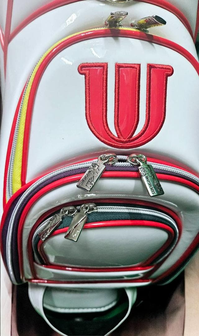 送料無料/新品未使用展示品　M-U SPORTS エナメル高級 キャディバッグ