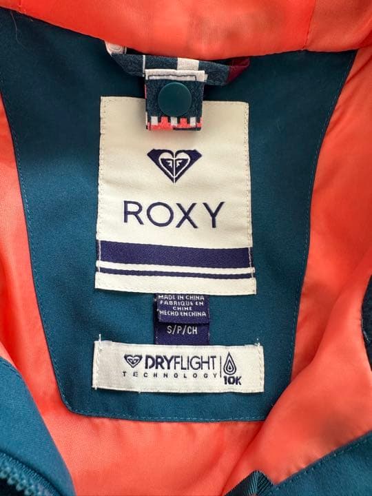 ロキシー　スノーボードウェアジャケットSサイズ