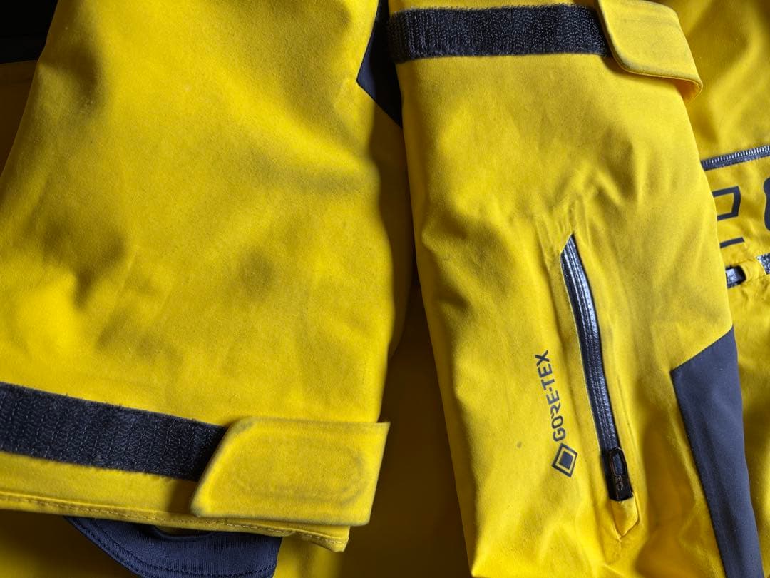 ⭐︎お値下げしました⭐︎SPYDER GORE-TEX スキーウェア イエローM