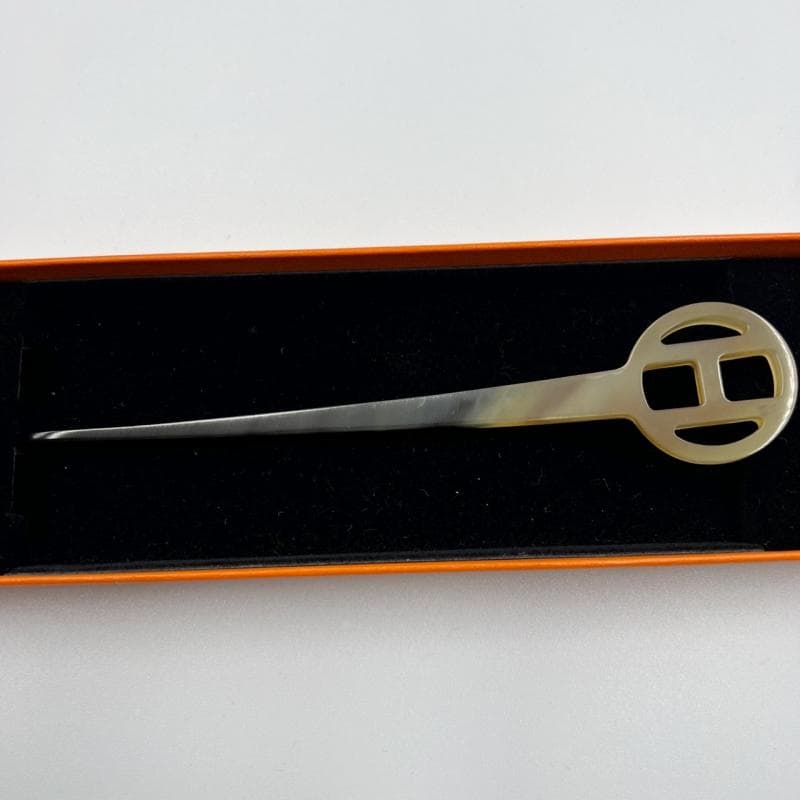 極美品 HERMES かんざし バッファローホーン Hロゴ 髪留め