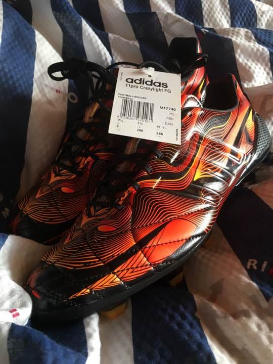 アディダス クレイジーライト  fg