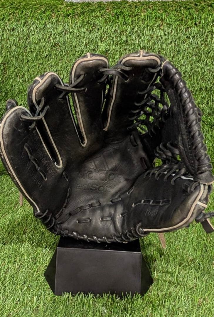 野球グラブ　グローブ　一般軟式大人用　外野手用　アディダス　adidas