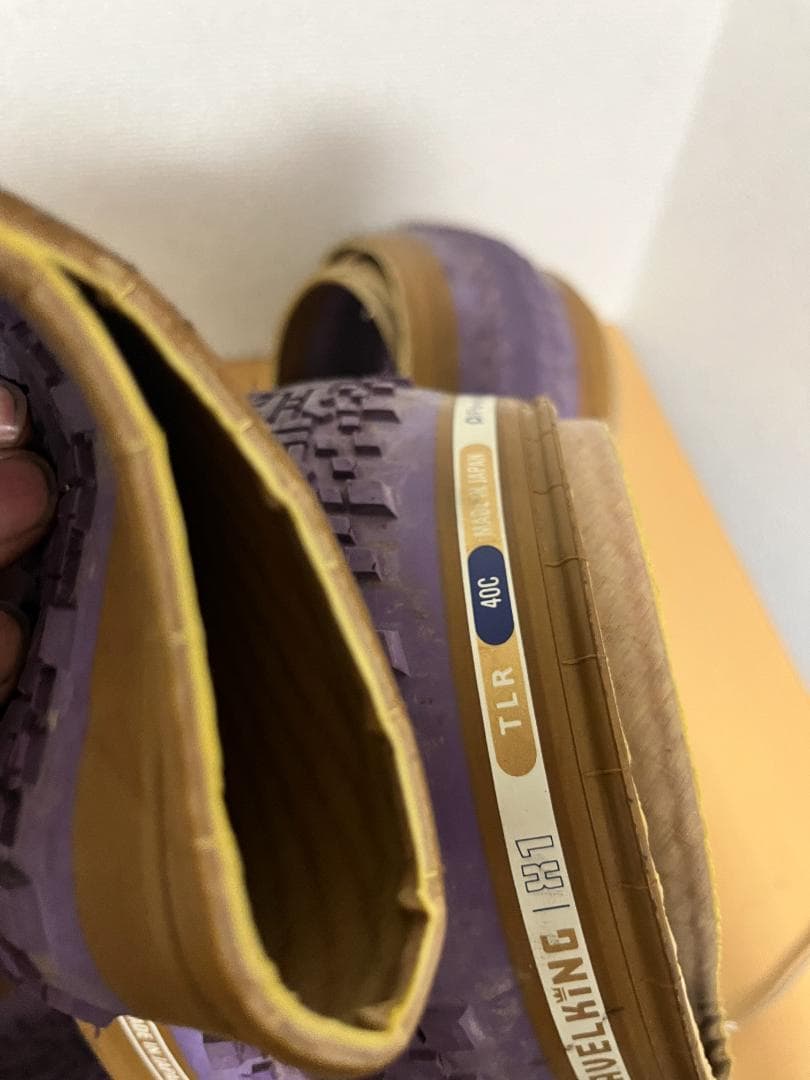 GRAVEL KING X１ LTD 700×40C　パープル　サイドタンカラー