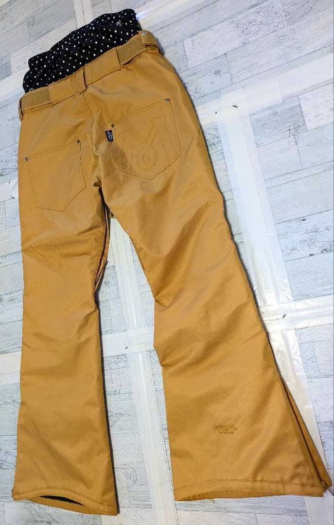 Kissmark　MARVEL　スノーボードスノボースキーウェア　サイズM　美品