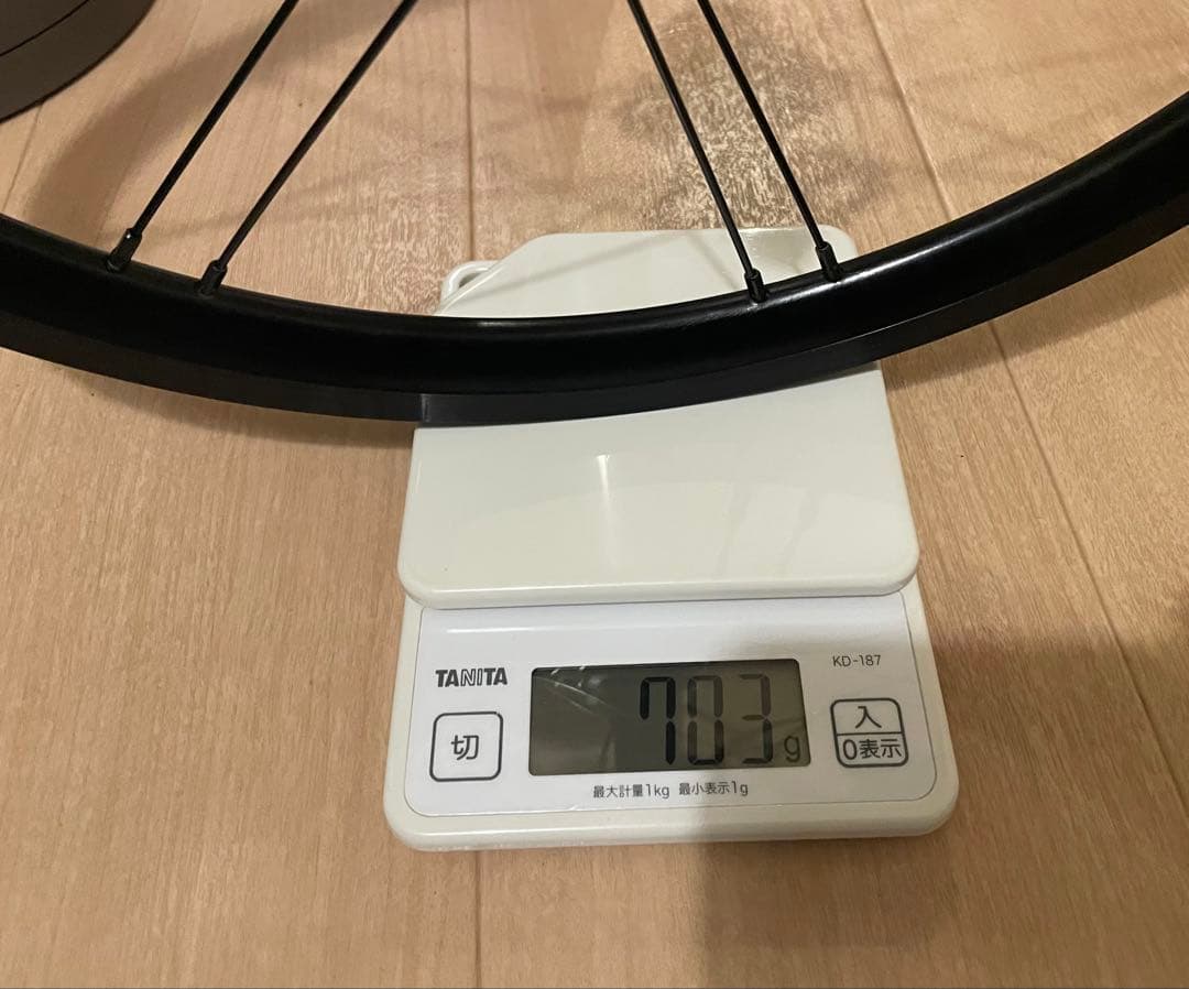 EIOSIX 20インチ(406) 軽量ホイール ブラック シールドべリング