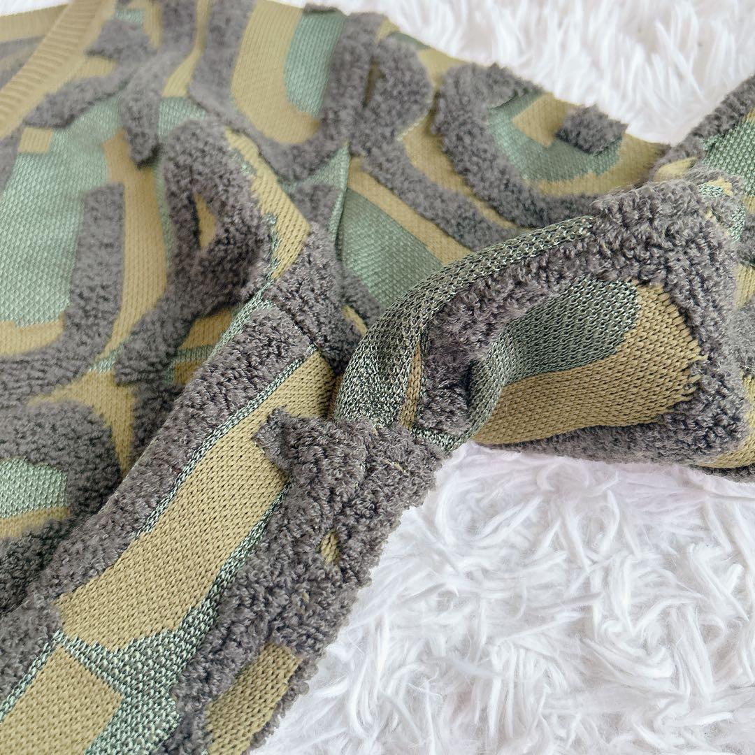 極美品 1PIU1UGUALE3 GOLF ニット L ロゴ 総柄 高級感 人気