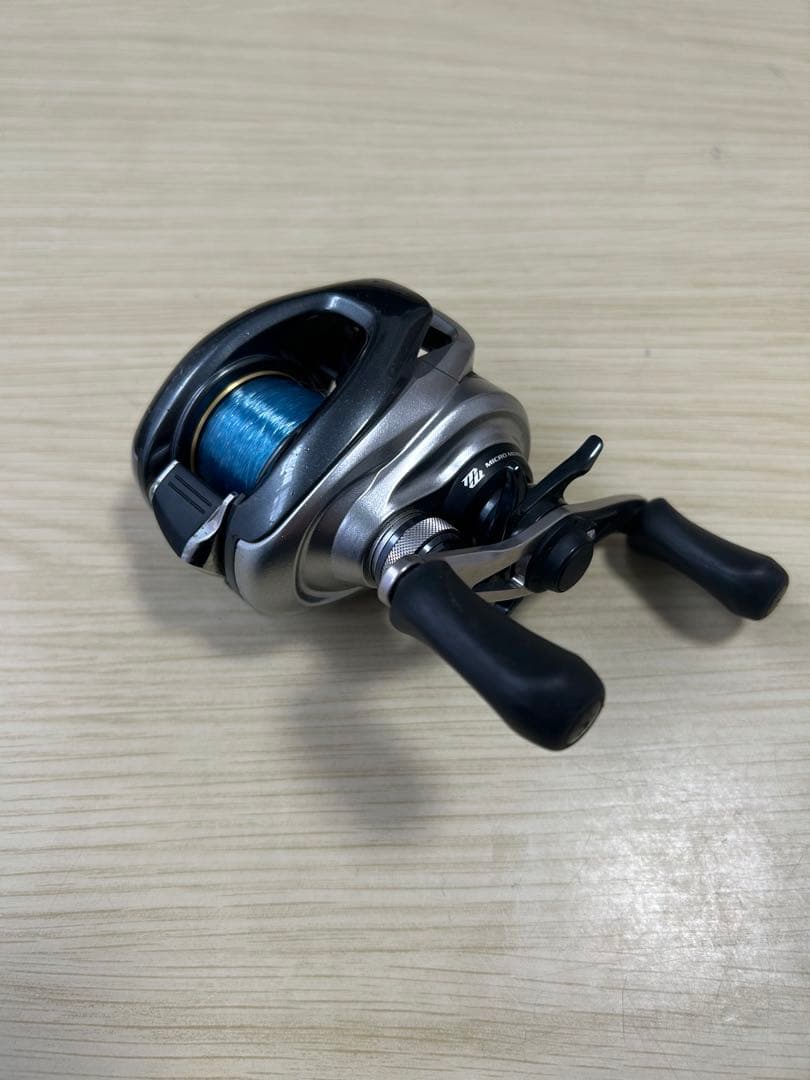 13 メタニウム右ハンドルシマノ