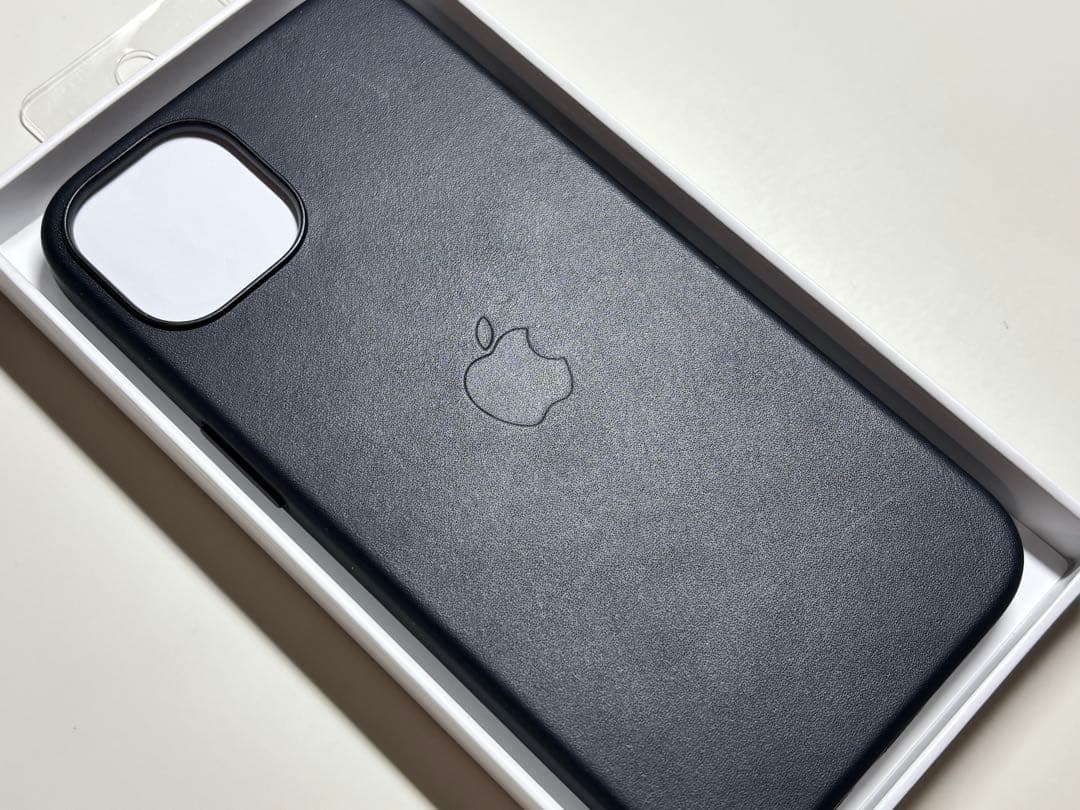 【美品】純正 iPhone 13 レザーケース・ミッドナイト③